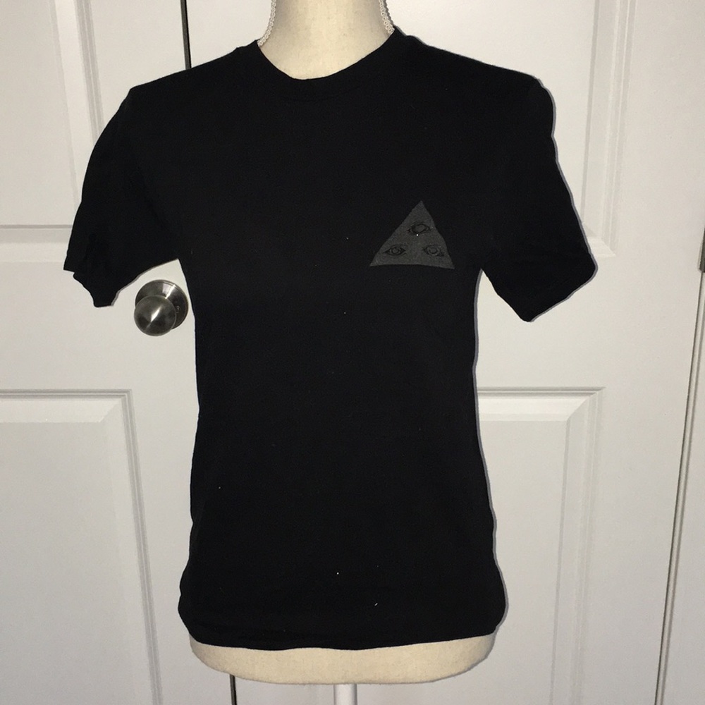 Black Eye Detail Tee